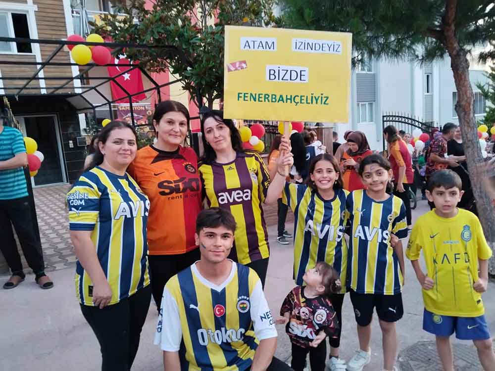 Galatasaray Ve Fenerbahceli Minikler 24 Sampiyonlugu Birlikte Kutladi 4