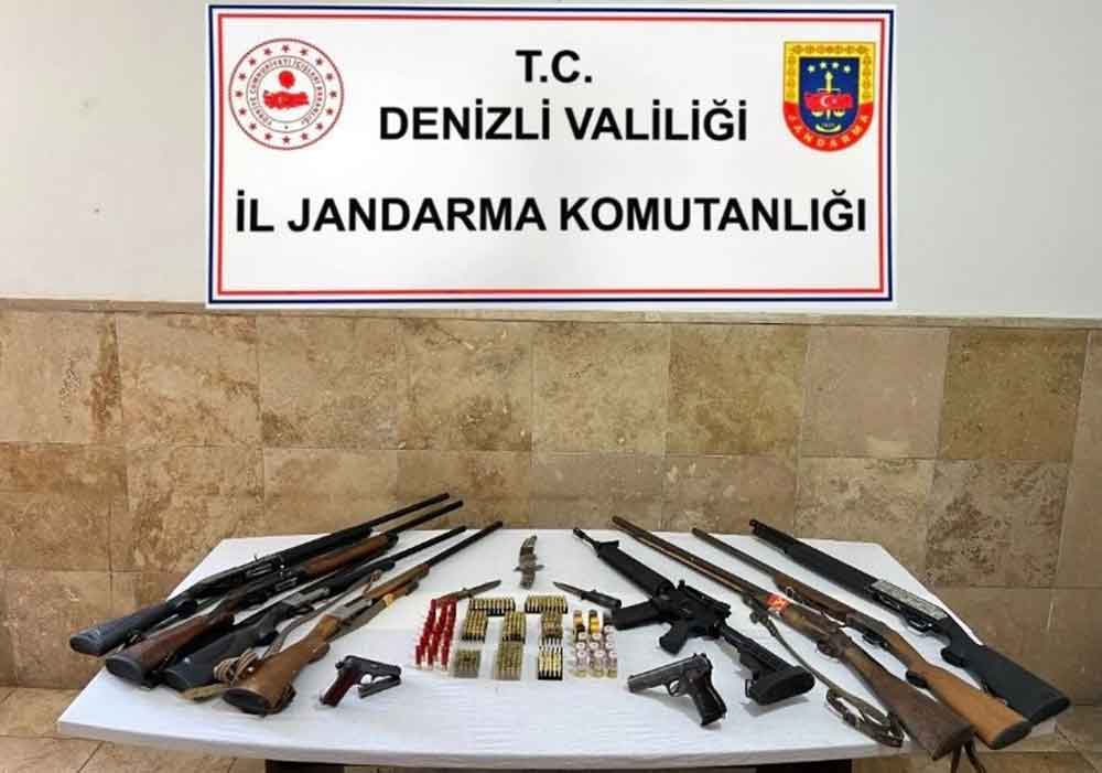 Denizlide Silah Kacakciligi Operasyonu 8 Gozalti 1