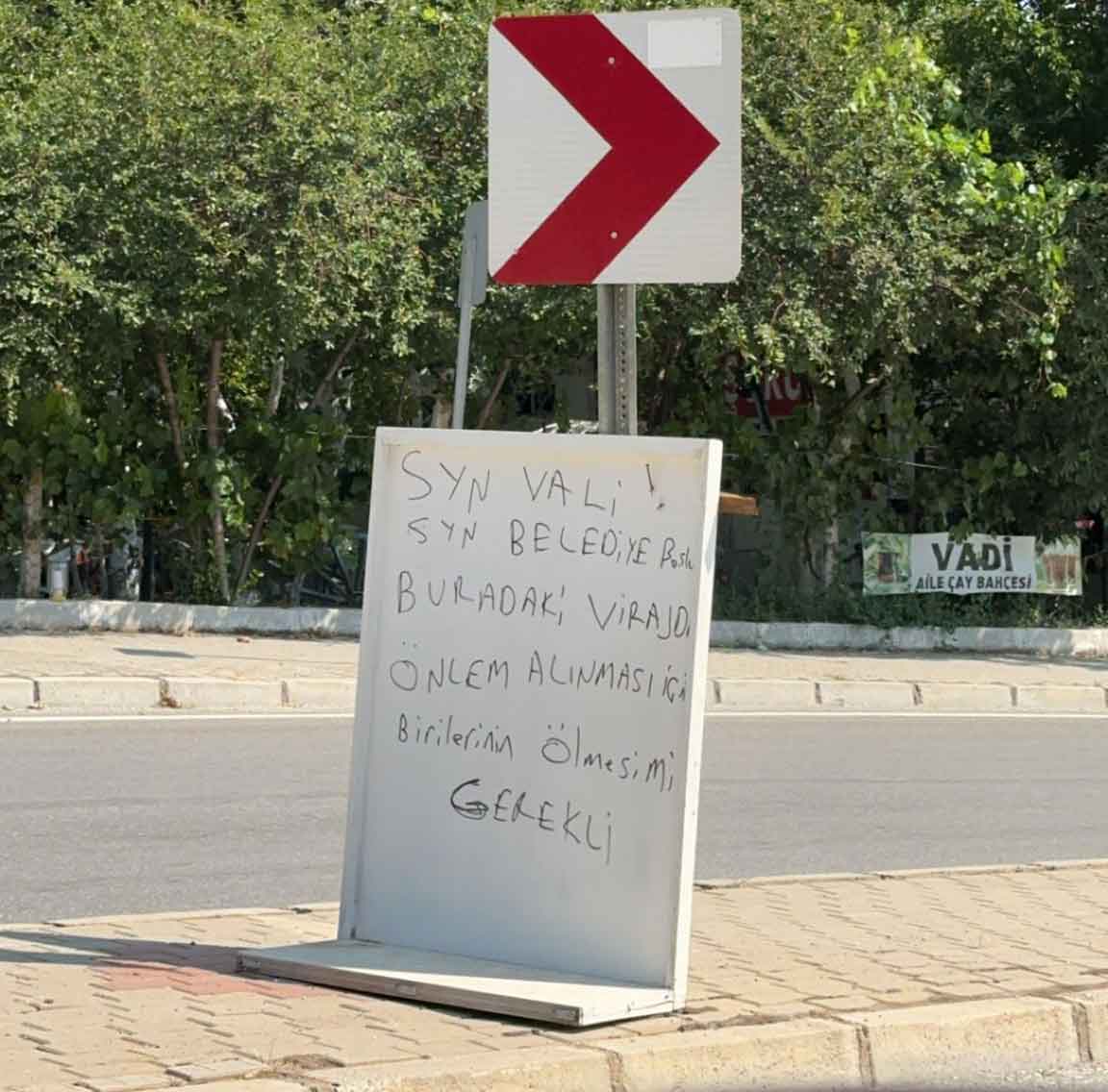 Karci Yolu Denizli Vali Trafik Kazasi 3003 Sokak2