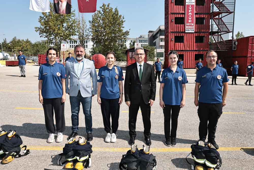 Denizli Kadin Itfaiye Ates Savascilari1