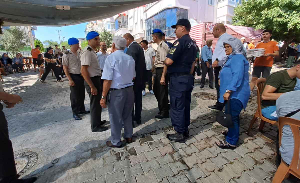 Vefatinin 1 Yilinda Baba Ocaginda Mevlid Okutuldu 1