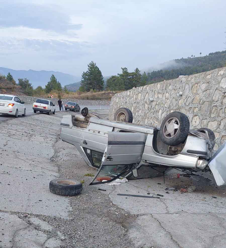 Denizli Acipayam Aliveren Dariveren Trafik Kazasi2