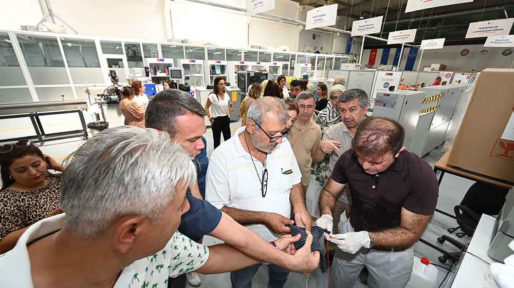 Denizli Ticaret Odasi Tekstil Teknolojisi Ogretmenlerini Egitiyor 4