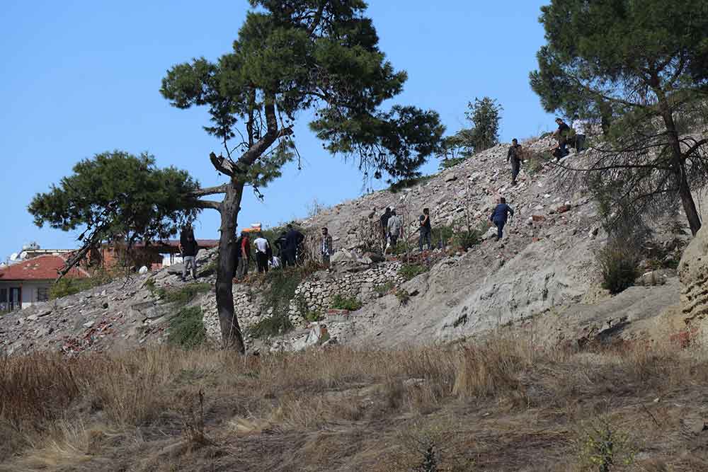 Denizlide Bos Arazide Insan Kemikleri Bulundu 3