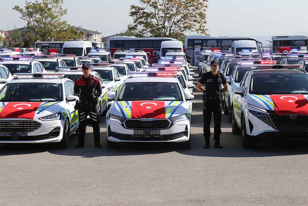 Denizlide Jandarma Ve Polisin 141 Yeni Araci Hizmete Alindi 3