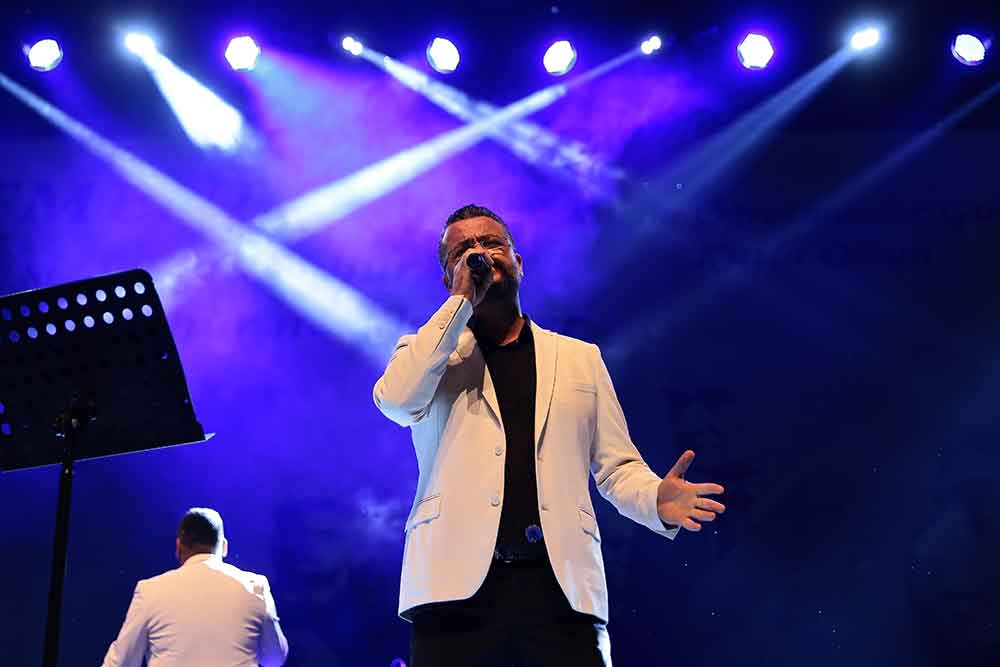 Denizlide 24 Kasima Ozel Konser Ve Defile 1