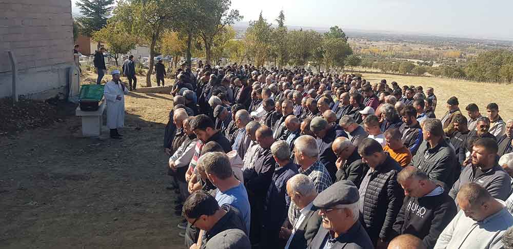 Denizlide Arinin Soktugu Adam Hayatini Kaybetti 4