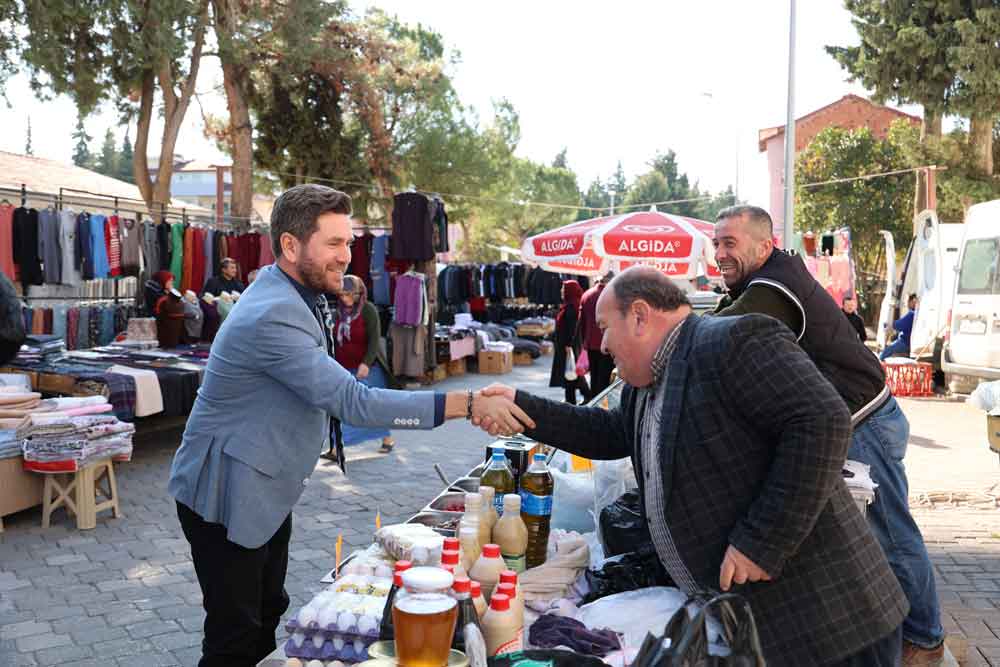 Tavas Belediye Baskani Tatik Persembe Pazari1