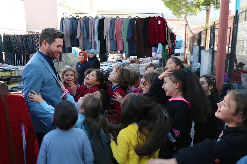 Tavas Belediye Baskani Tatik Persembe Pazari2