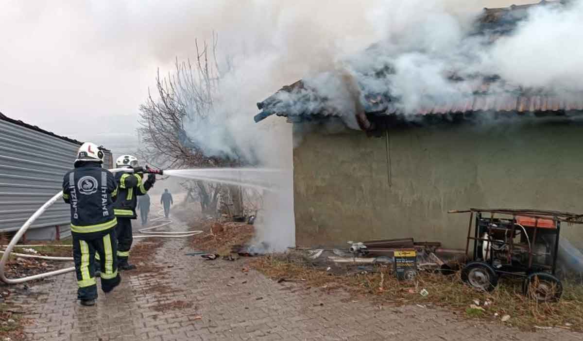 Alevlerin Sardigi Isyeri Kullanilamaz Hale Geldi