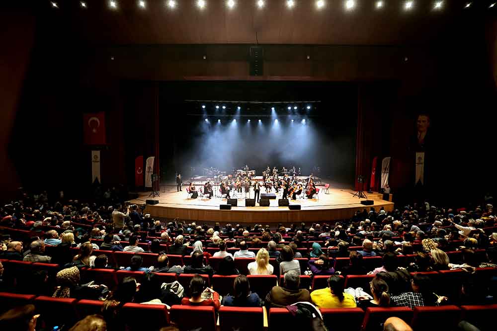 Denizli Buyuksehirden Unutulmayacak Konser 4