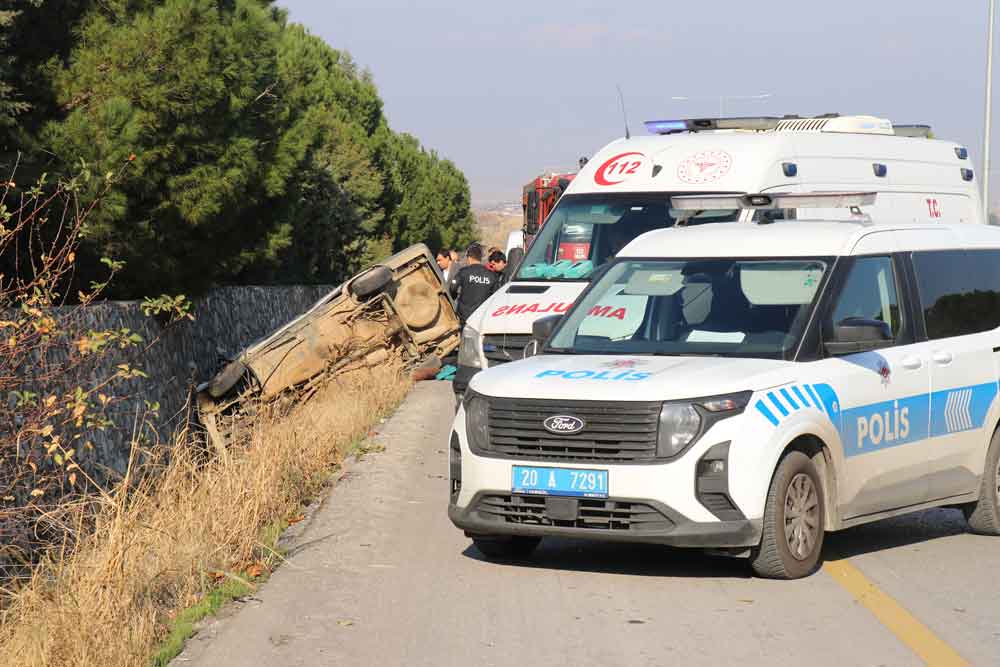 Denizli Trafik Kazasi Refuj Karsi Duvar Istinad2