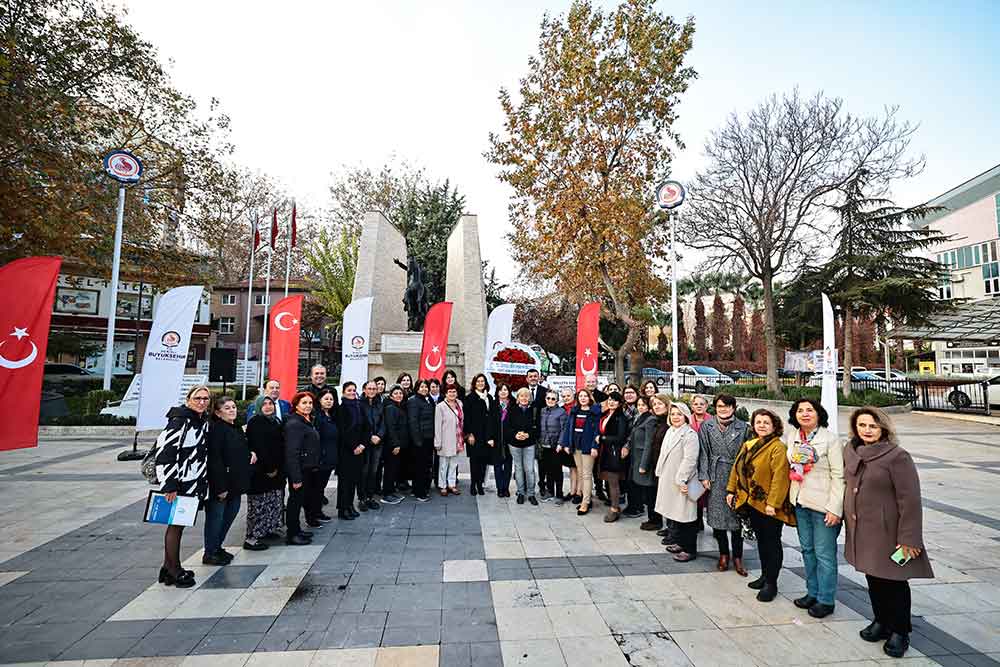 Denizlili Kadinlar Ataturkun Huzurunda 1