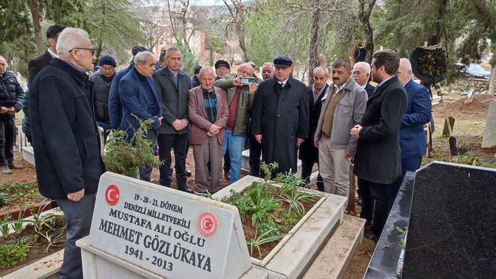 Eski Milletvekili Gozlukaya Vefatinin 11 Yilinda Mezari Basinda Anildi 2