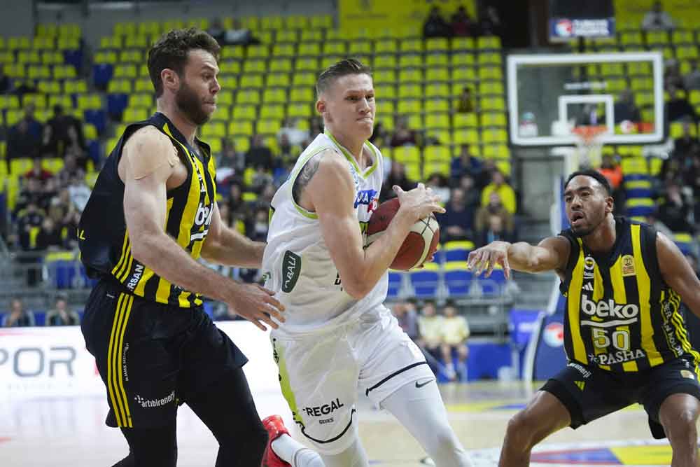 Merkezefendi Yukatel Basket Fenerbahce1