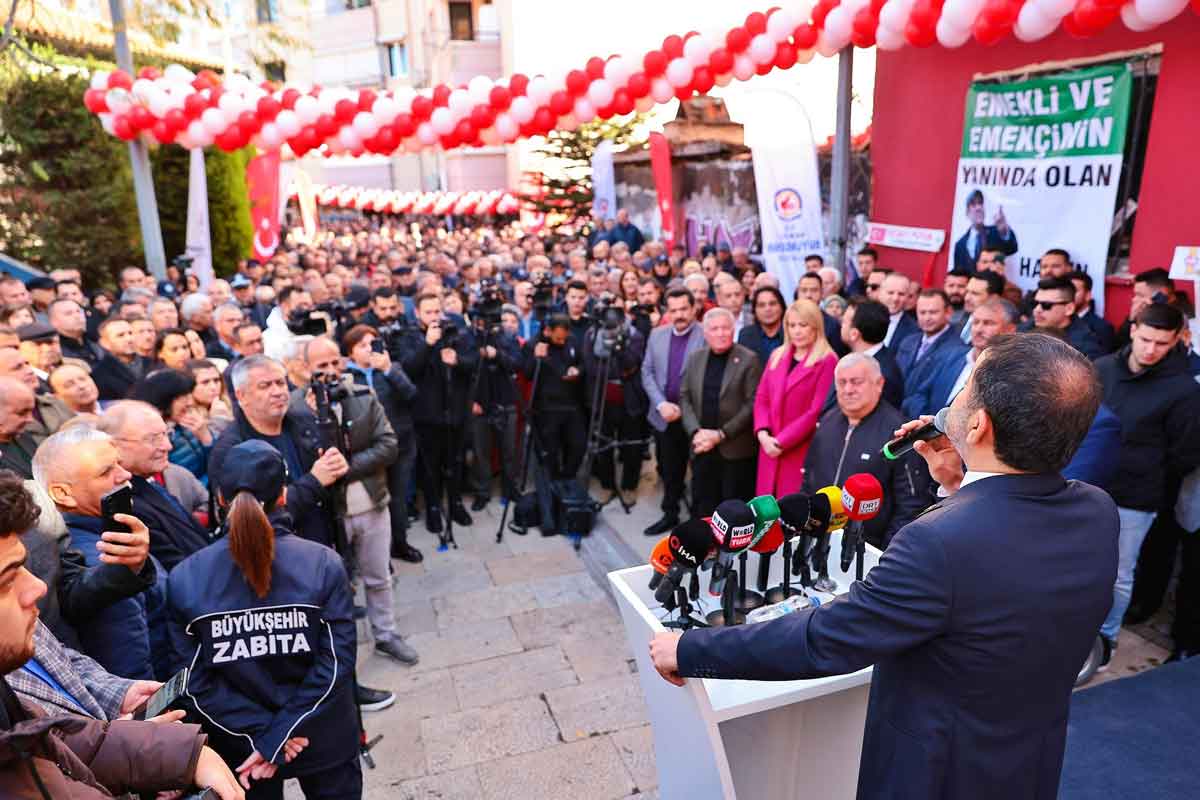 Denizli Emekli Evi Caylar Belediyeden Bardak 1 Tl5