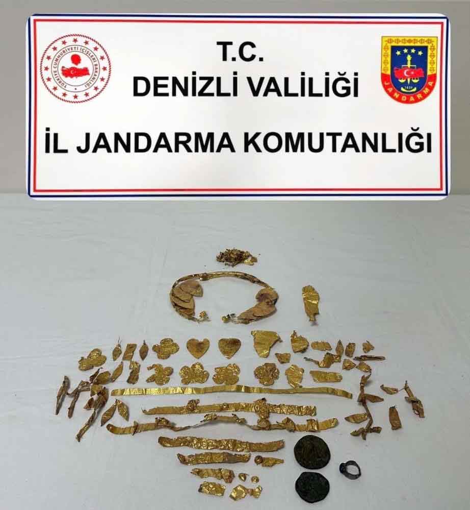 Denizlide Hellenistik Donemine Ait Diadem Ele Gecirildi