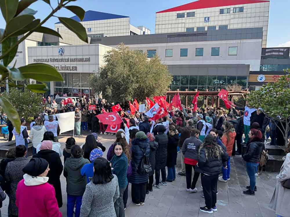 Pau Calisanlari Seslerini Duyurmak Icin Son Kez Eylem Yapti 2