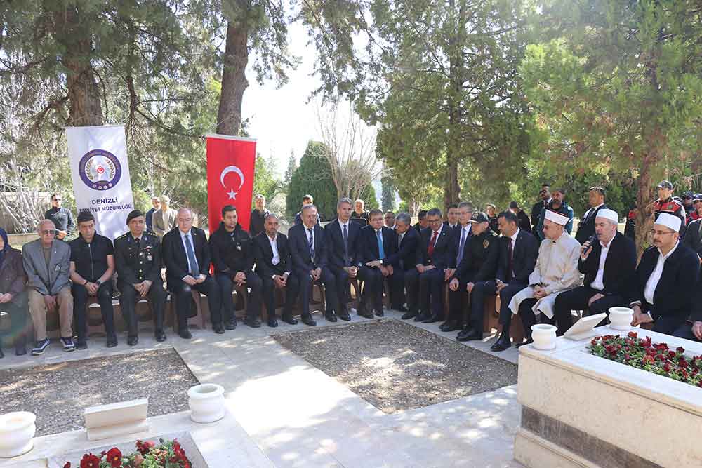 Denizlide 18 Mart Canakkale Sehitleri Dualarla Anildi 6