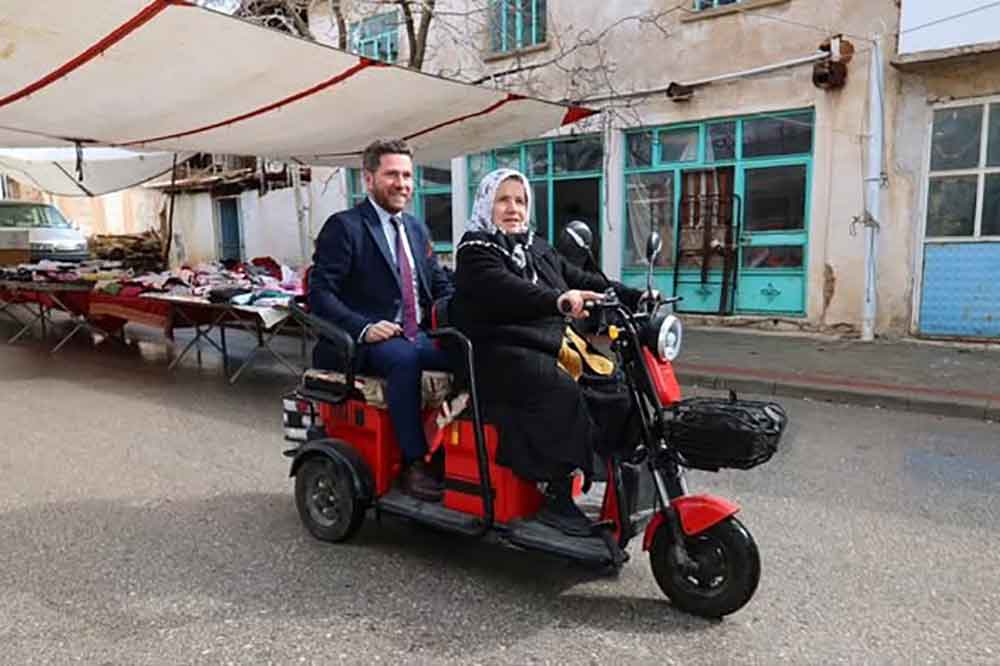 Sira Disi Baskan Ben Geldim Dovecekseniz Dovun Sovecekseniz Sovun 3