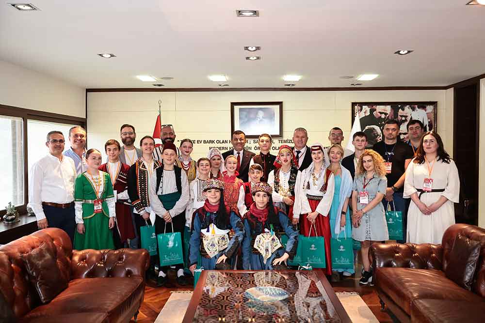 Cocuklarin Bayrami Denizlinin Bayrami Oldu 1