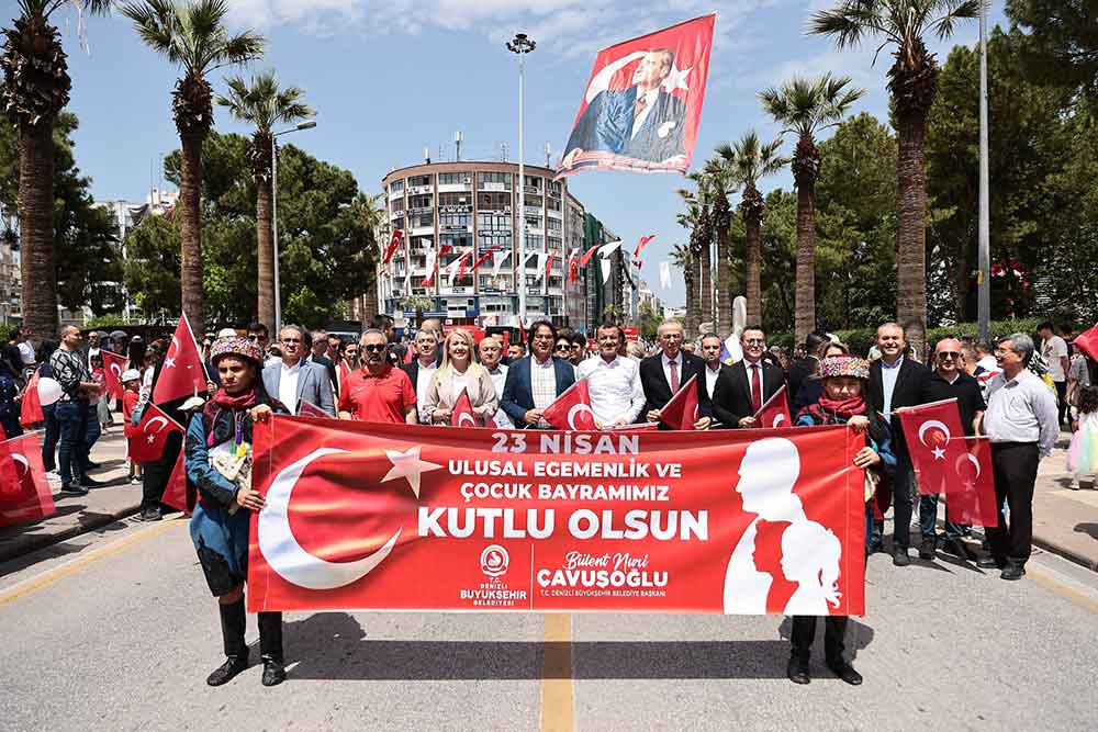 Cocuklarin Bayrami Denizlinin Bayrami Oldu