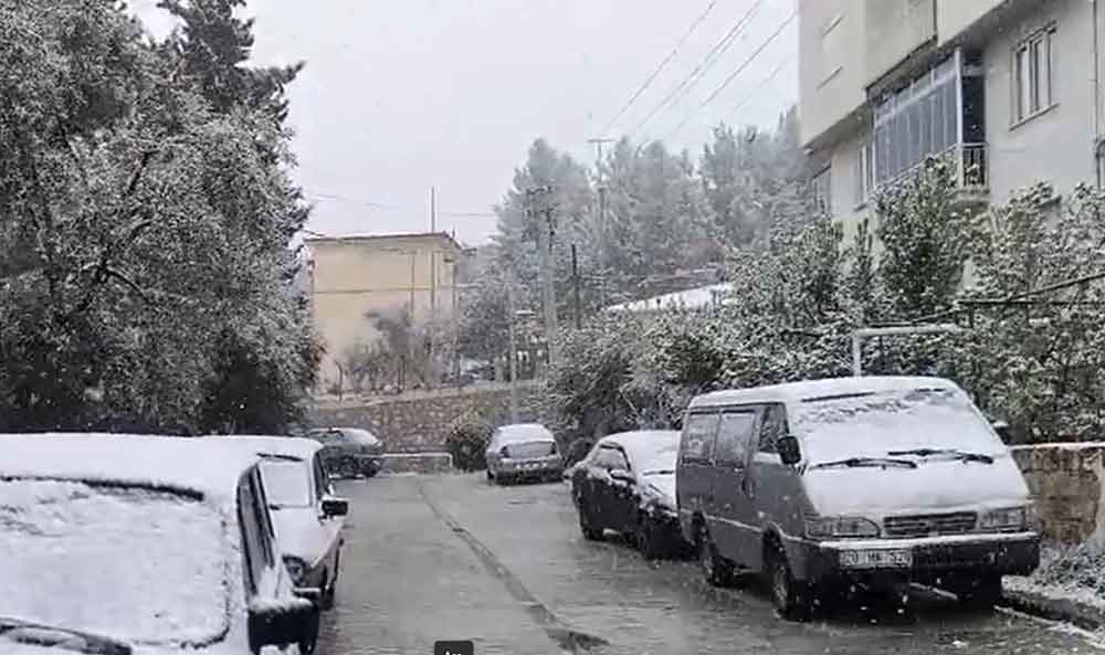 Denizliye Nisan Ayinda Kar Bereketi 1
