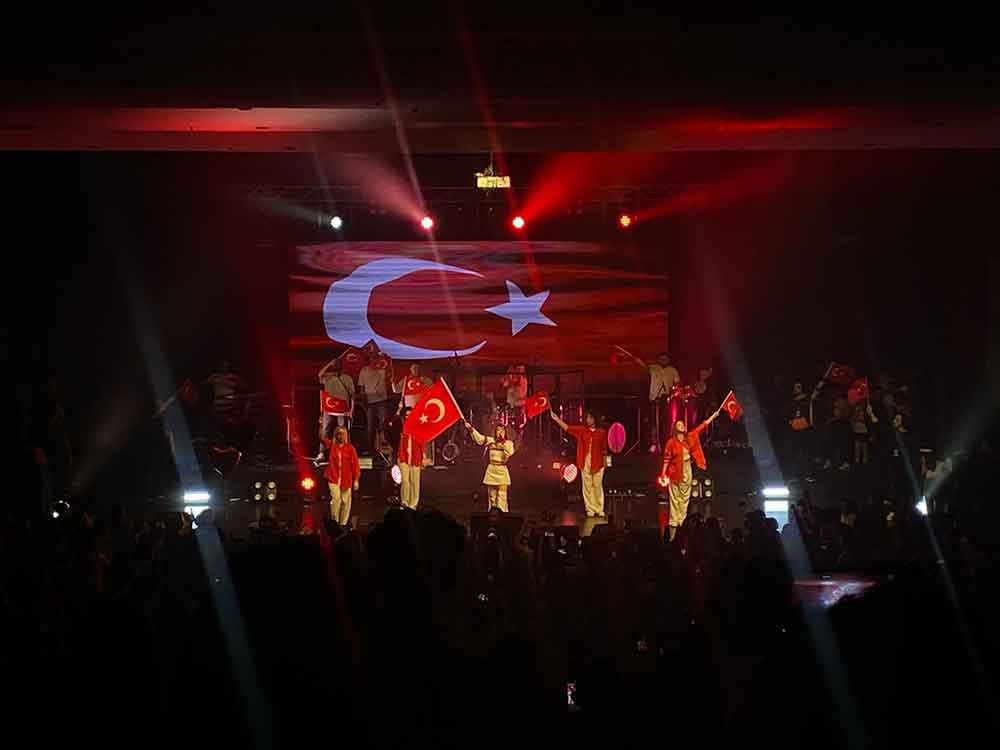 Melis Fisten Denizlide Unutulmaz Konser 5