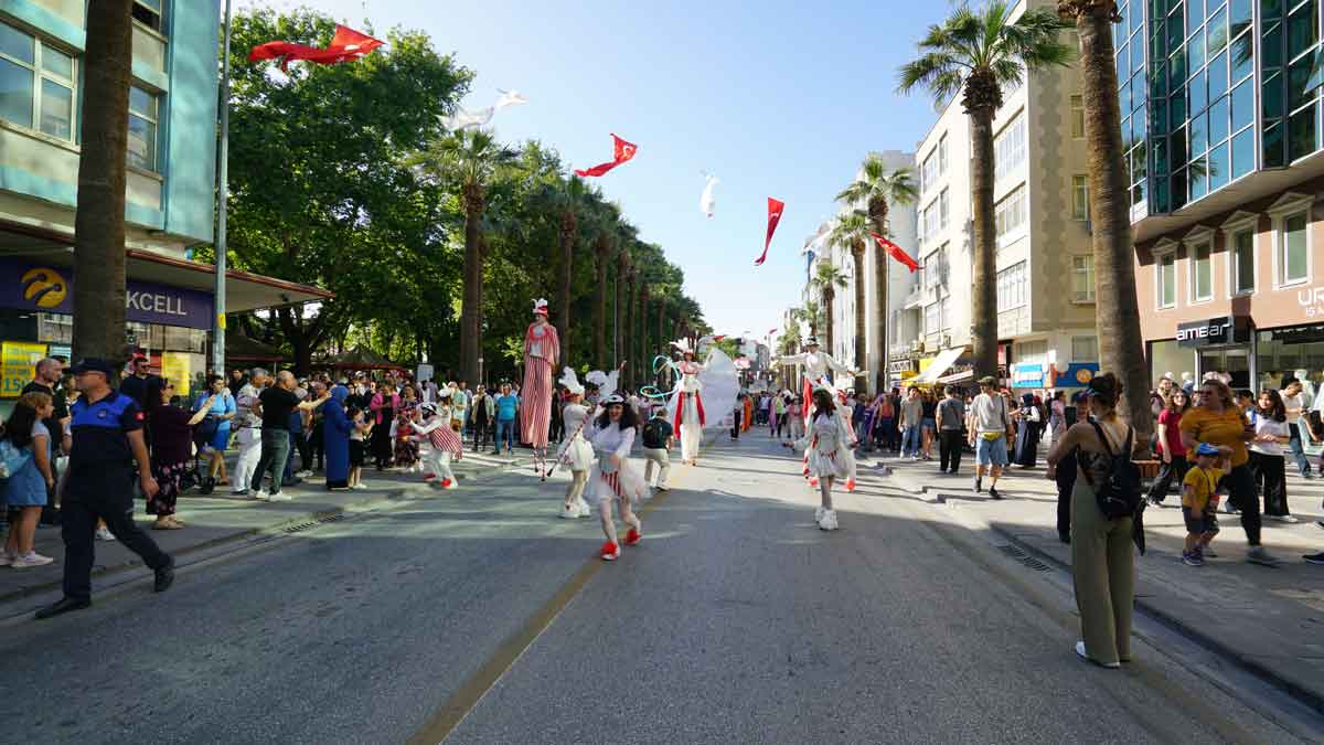 37 Uluslararasi Tiyatro Festivali Basladi Denizli4