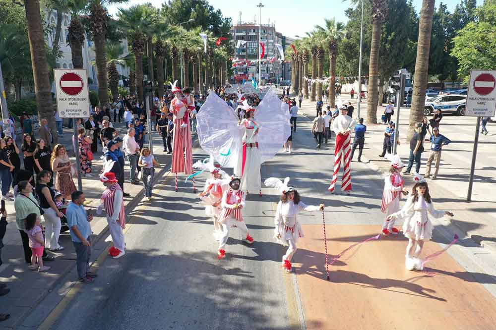 37 Uluslararasi Tiyatro Festivali Denizlide Basladi 3