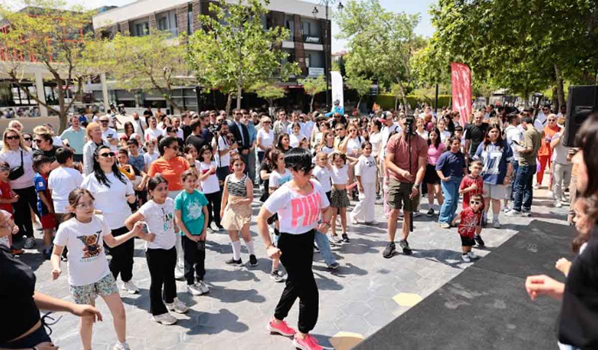 Anneler Gunu Ve Engelliler Haftasi Ortak Etkinligi Renkli Goruntulere Sahne Oldu 1