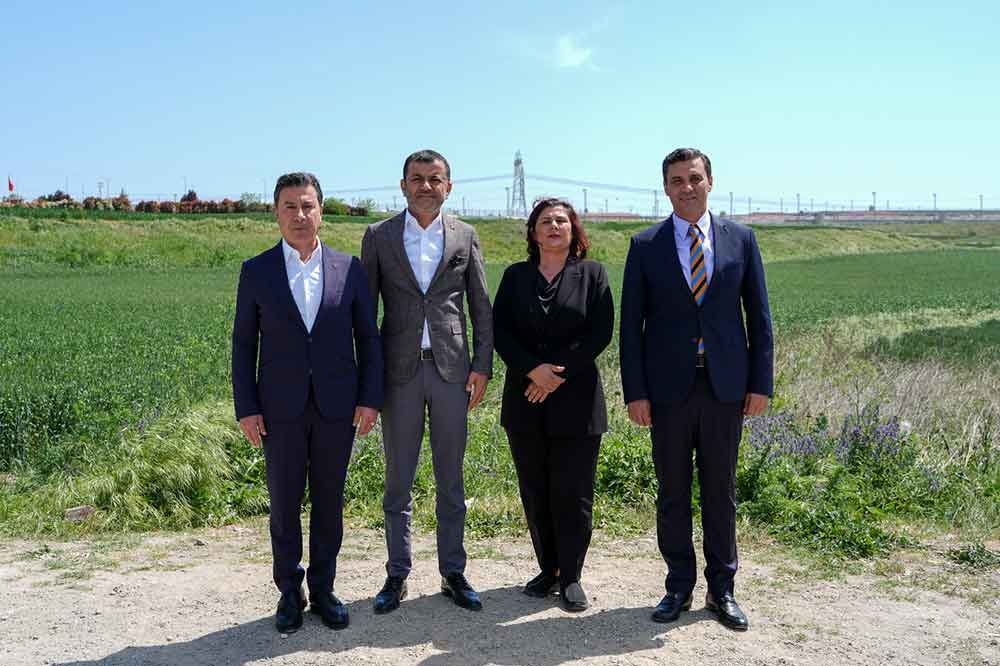 Baskan Cavusoglundan Silivri Onunde Net Mesaj