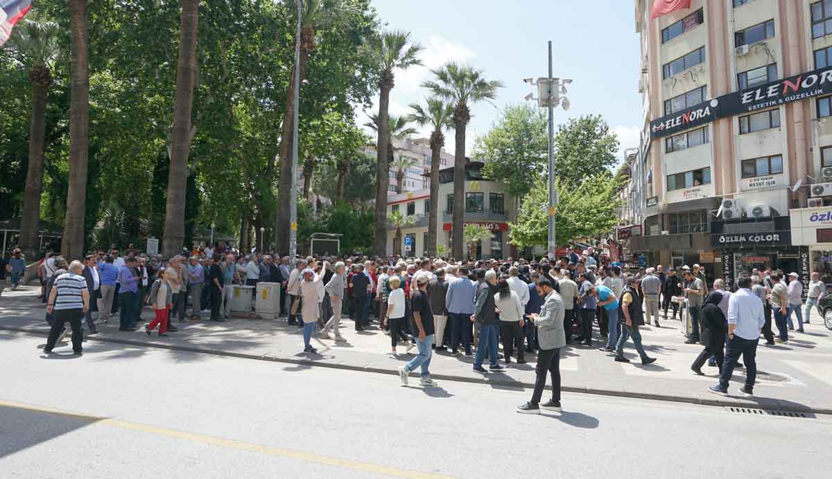 Chp Denizli Ozgur Ozel Kinama Saldiri1