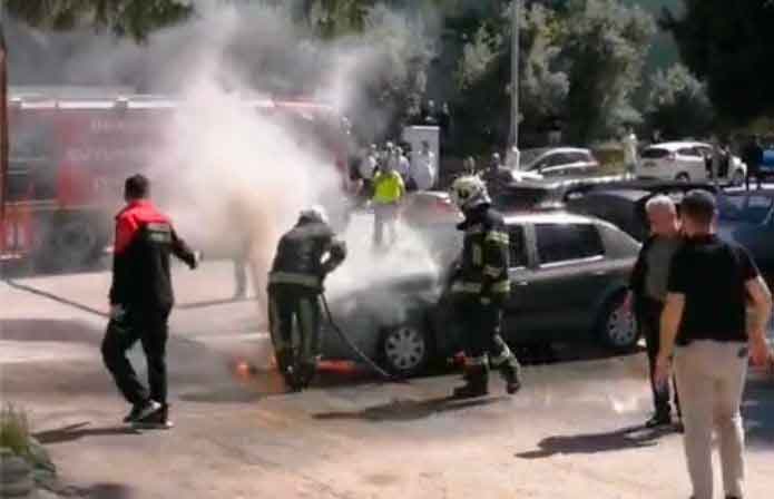 Denizli Seyir Halindeki Arac Yangin Kinikli3