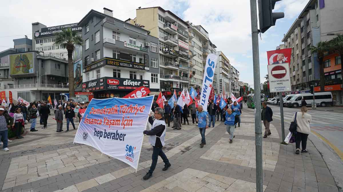 Denizlide 1 Mayis Kutlamalari Cinardan Basladi13