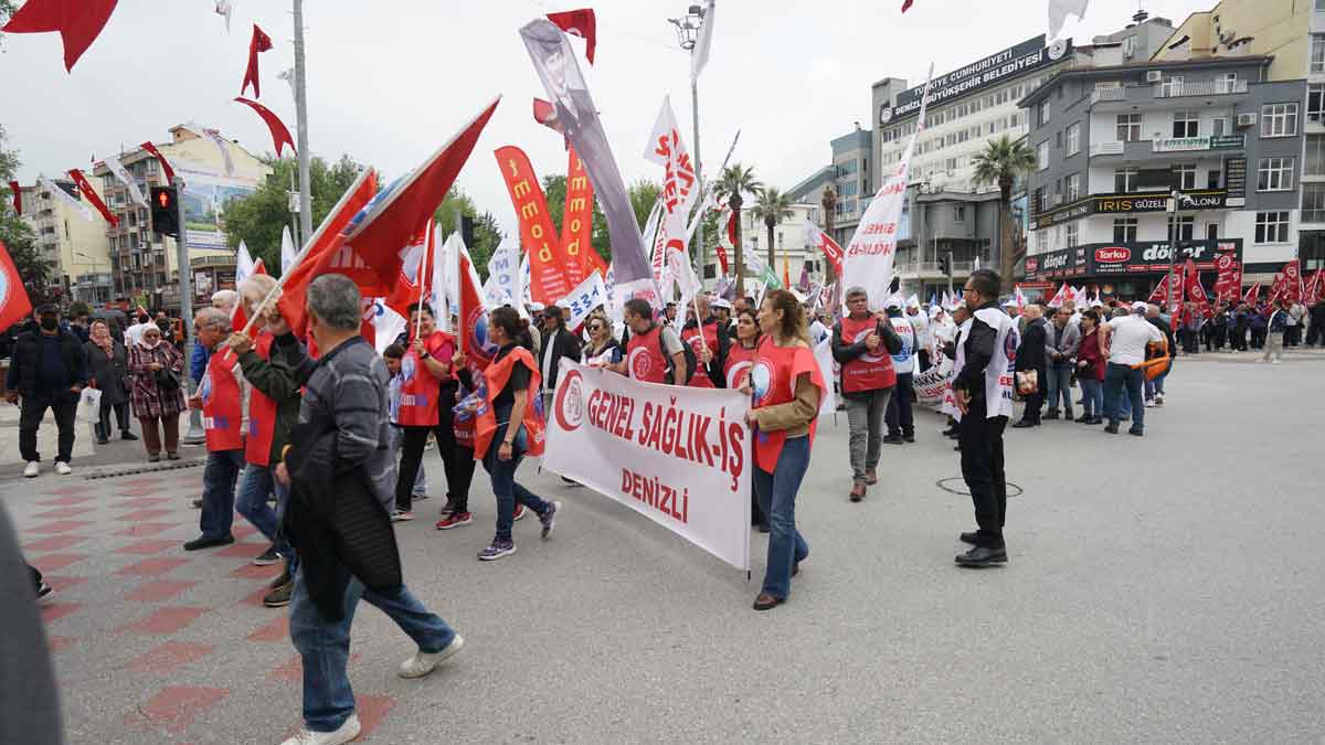Denizlide 1 Mayis Kutlamalari Cinardan Basladi7