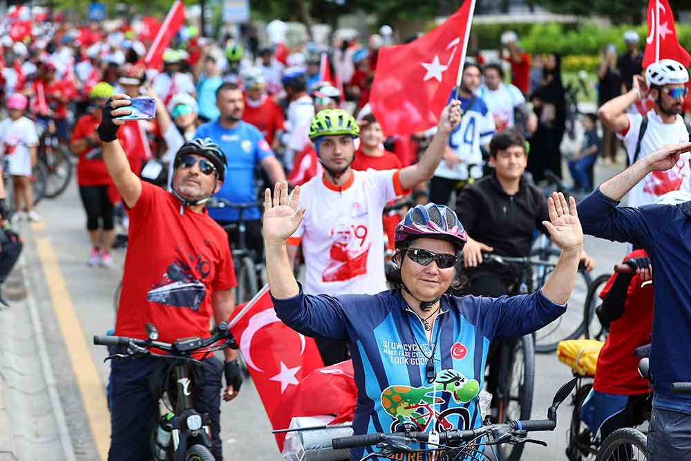 Denizlide Pedallar Umut Icin Dondu 1