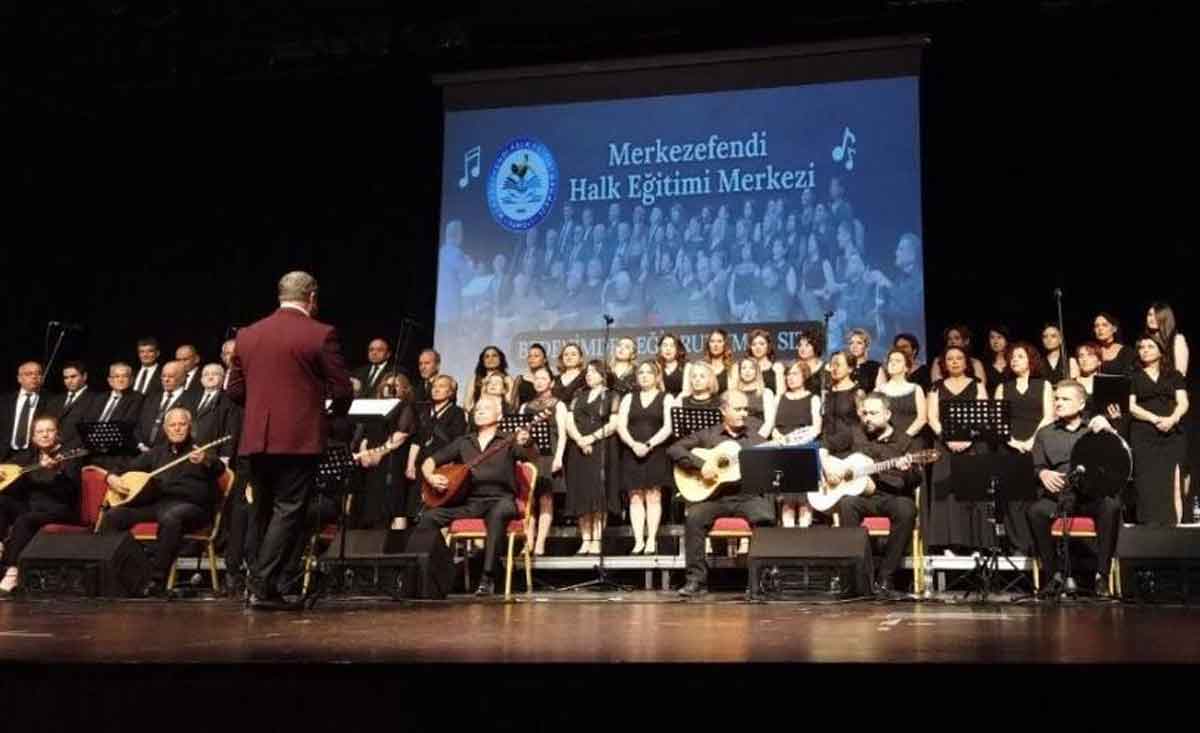 Merkezefendi Halk Egitim Aile Defilesi Ve Turku Soleniyle Mest Etti 1