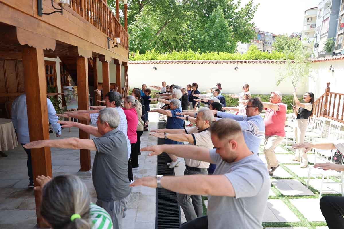 Merkezefendiden Saglikli Yasam Rehberi Hareket Edin Genc Kalin