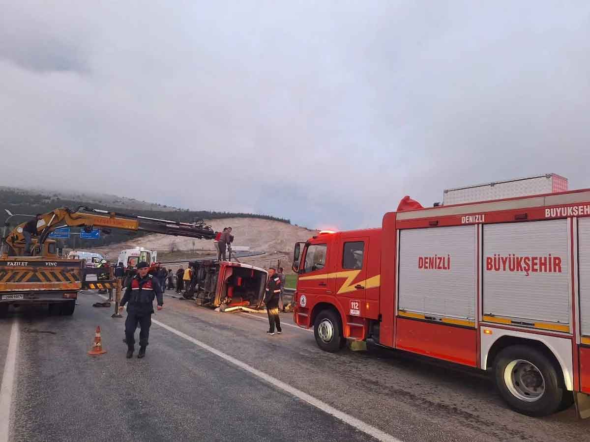 Tavas Makasinda Kaza Denizli Isci Servisi Minibus1