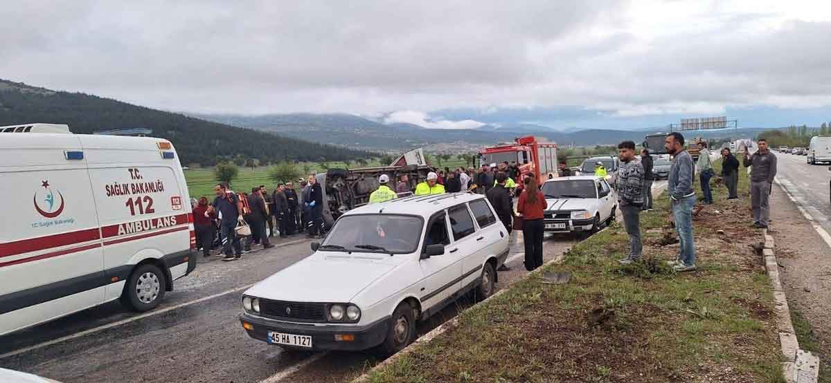 Tavas Makasinda Kaza Denizli Isci Servisi Minibus5