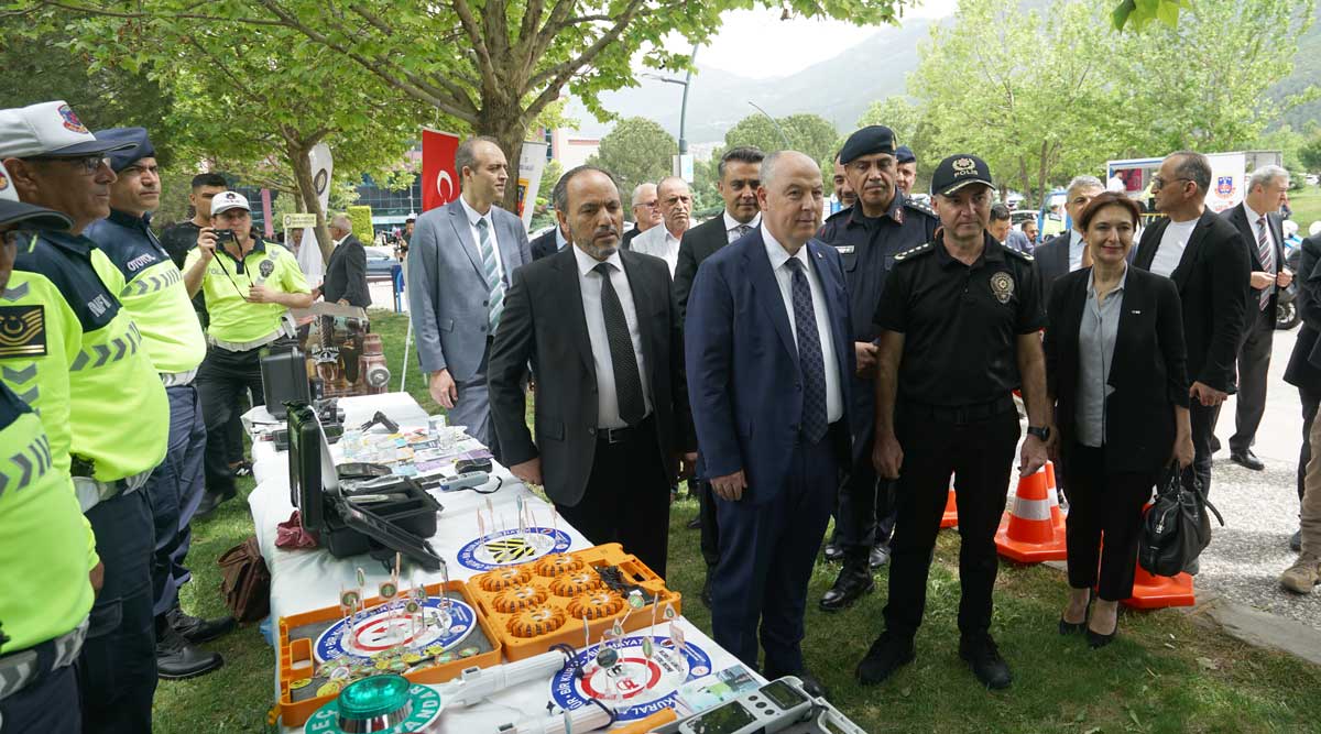 Trafik Haftasinda Paude Bir Kural Bir Omur Etkinligi10