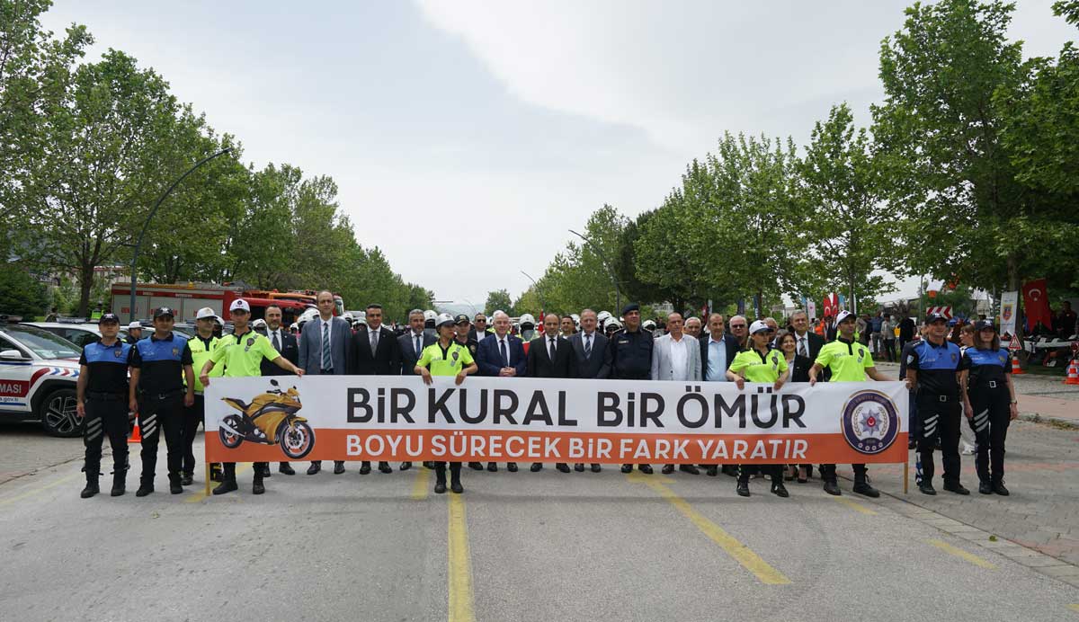 Trafik Haftasinda Paude Bir Kural Bir Omur Etkinligi13