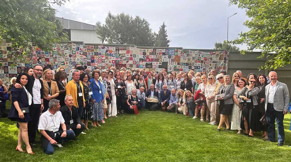 Uluslararasi Kultur Sanat Bulusmasi Denizli Uluslararasi Gorsel Sanatlar Sergisi Dostluk Yorgani