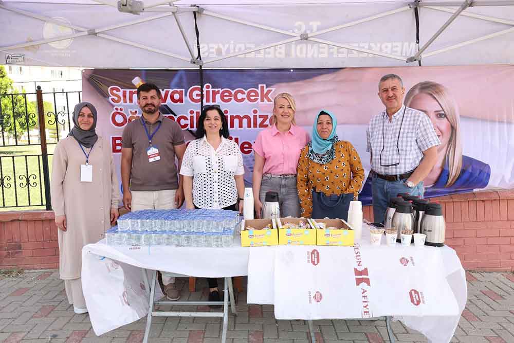 Baskan Dogan Ailelerin Heyecanli Bekleyisine Ortak Oldu 3
