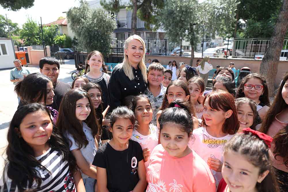 Baskan Dogan Bu Ulkenin Gelecegi Emin Ellerde