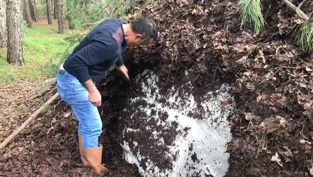 Daglarin Zirvesinde Depolanan Kar Haziran Sicaginda Serinlige Donustu 2