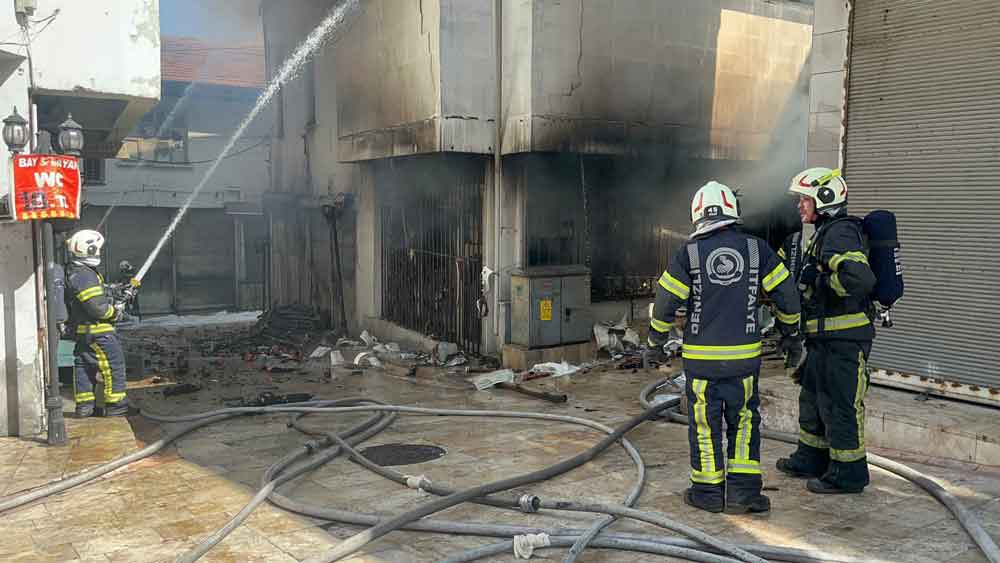 Denizli Kaleici Yangin 3 Katli Bina Kullanilamaz1