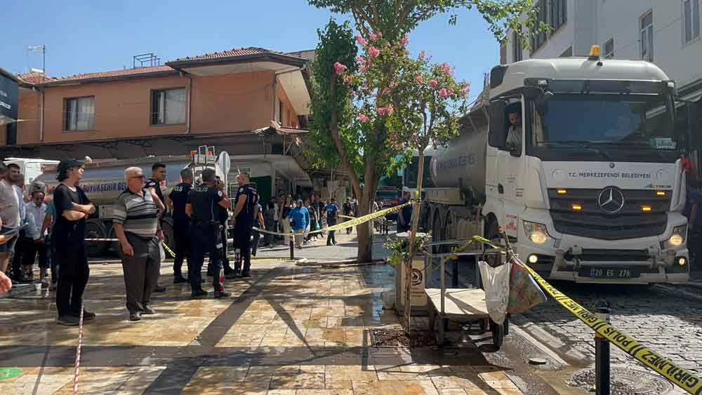 Denizli Kaleici Yangin 3 Katli Bina Kullanilamaz2