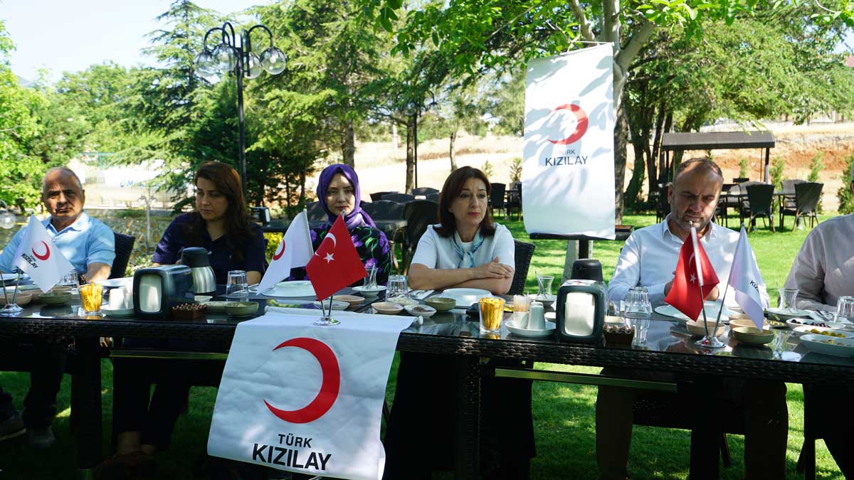 Denizli Turk Kizilayi Yonetim Kurulu Toplanti3